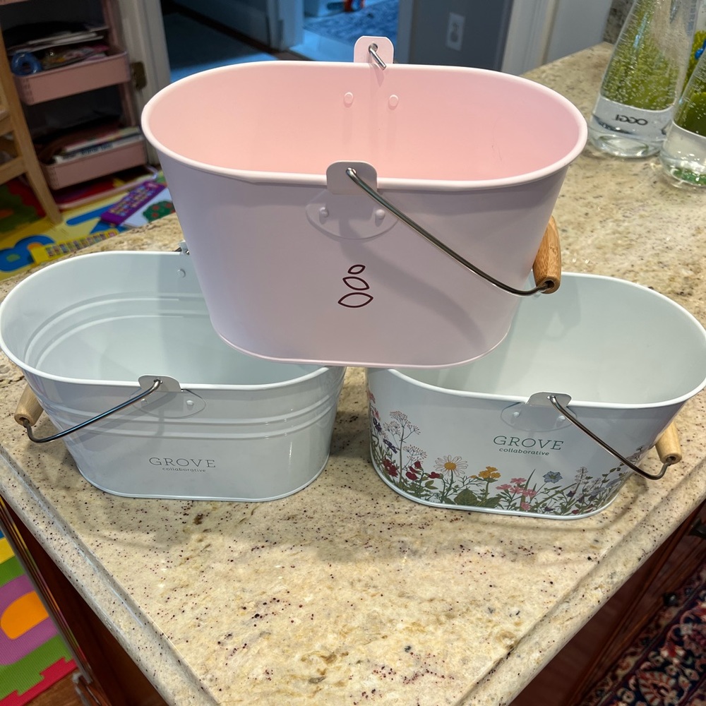 Crove collaborative cleaning caddy